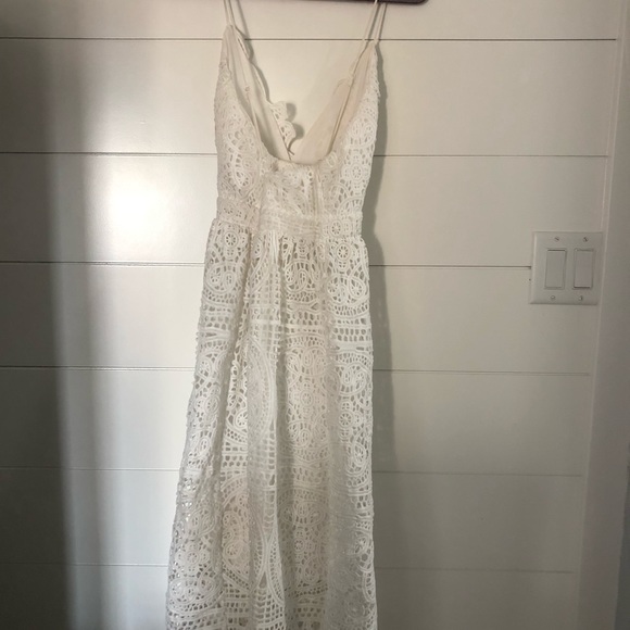 Eyelet midi dress - Picture 3 of 6